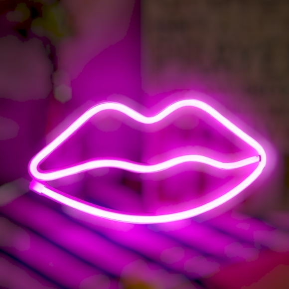 💋Pink Lips Neon Sign - Picture 6 of 12